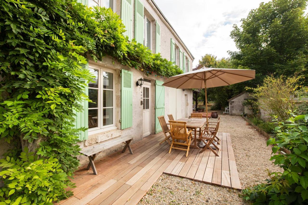 Le Jardin De Josnes Bed & Breakfast Exterior photo